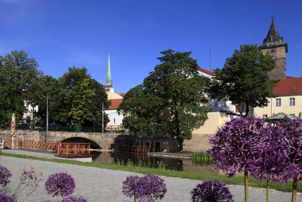 U Zvonu Hotell Plzeň Eksteriør bilde